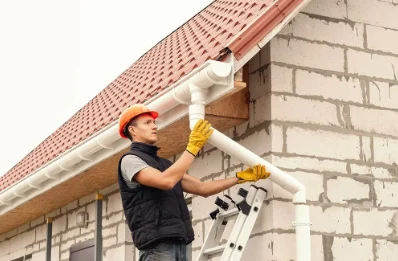 Pose et remplacement de gouttières aux Clérimois